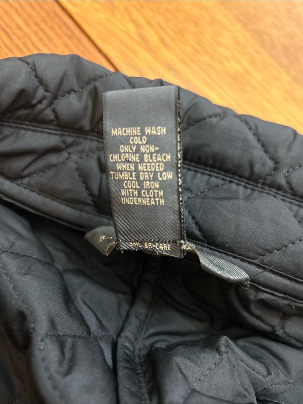 Banana Republic Black Quilted Utility Jacket with Patch Pockets - Picture 6 of 6